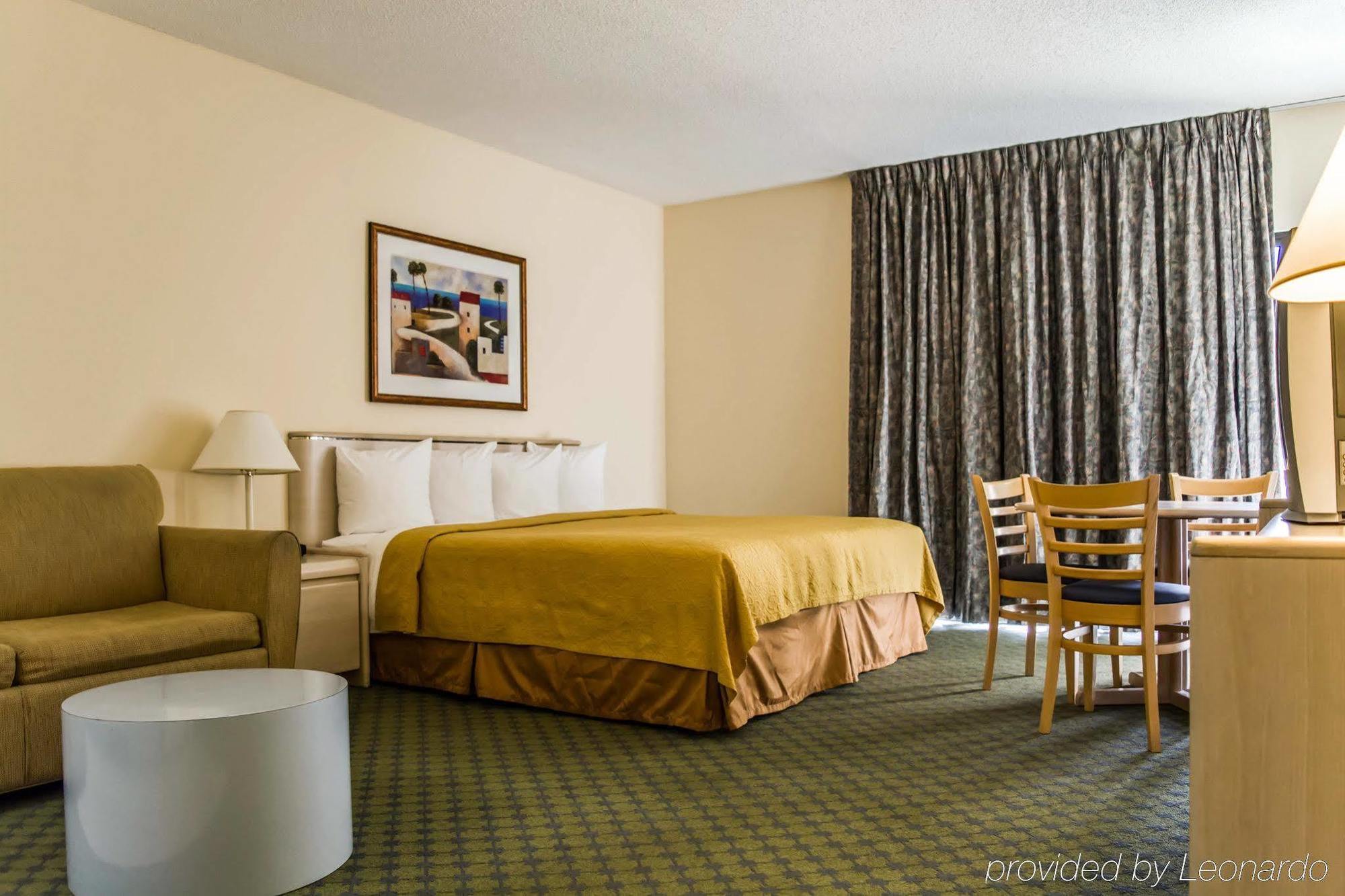Quality Inn And Suites Golf Resort Golden Gate Buitenkant foto