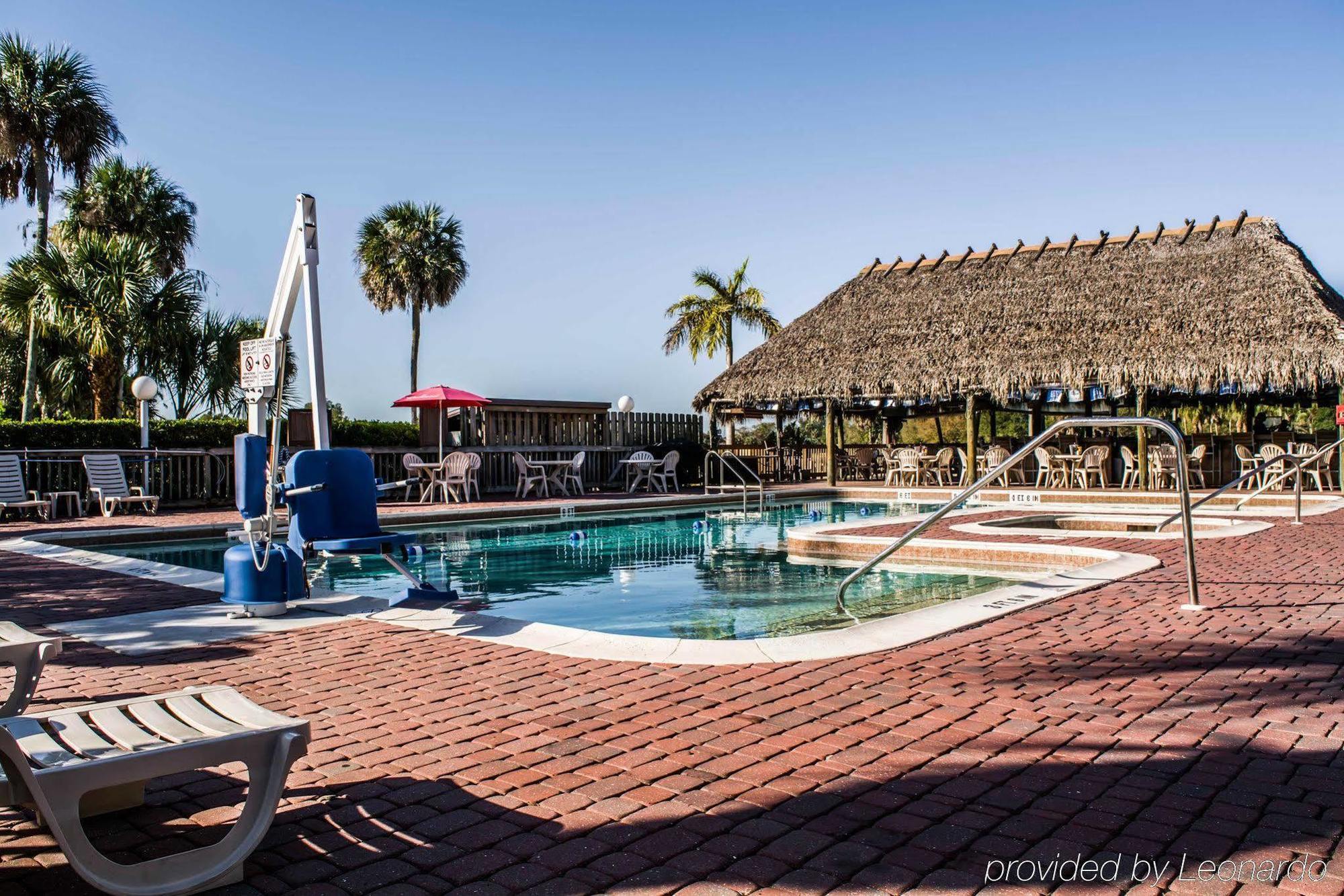 Quality Inn And Suites Golf Resort Golden Gate Buitenkant foto