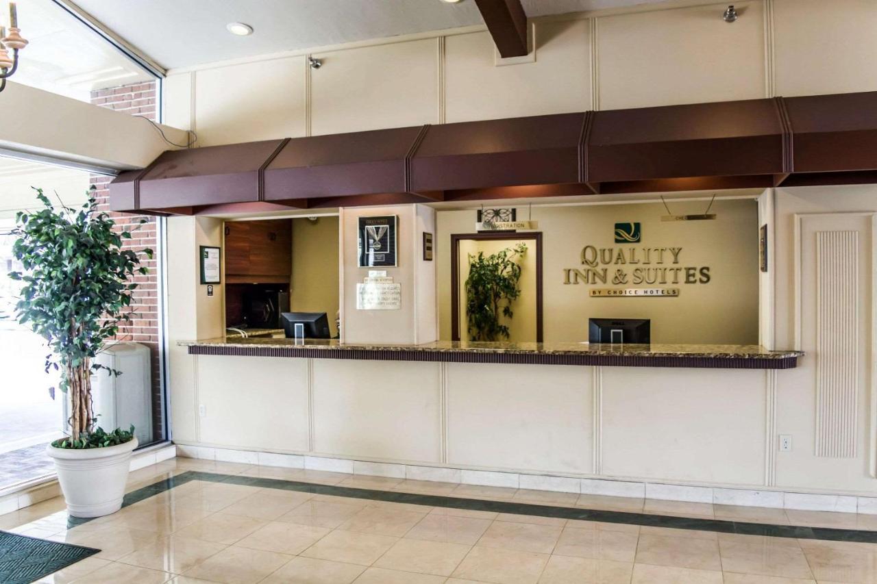Quality Inn And Suites Golf Resort Golden Gate Buitenkant foto